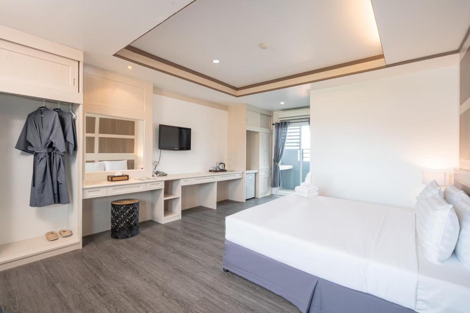 S.B.Living Place Phuket Buitenkant foto