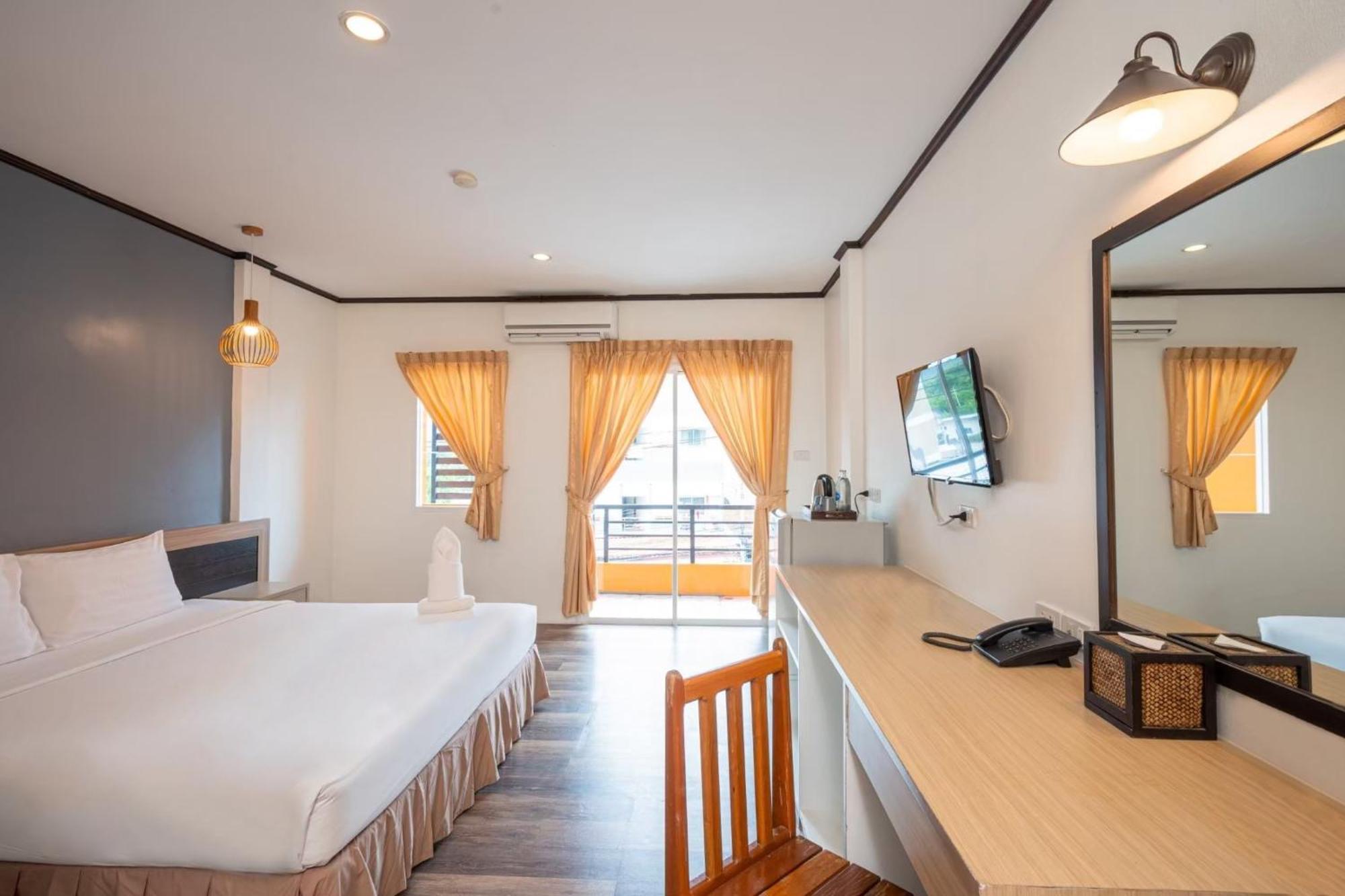 S.B.Living Place Phuket Buitenkant foto